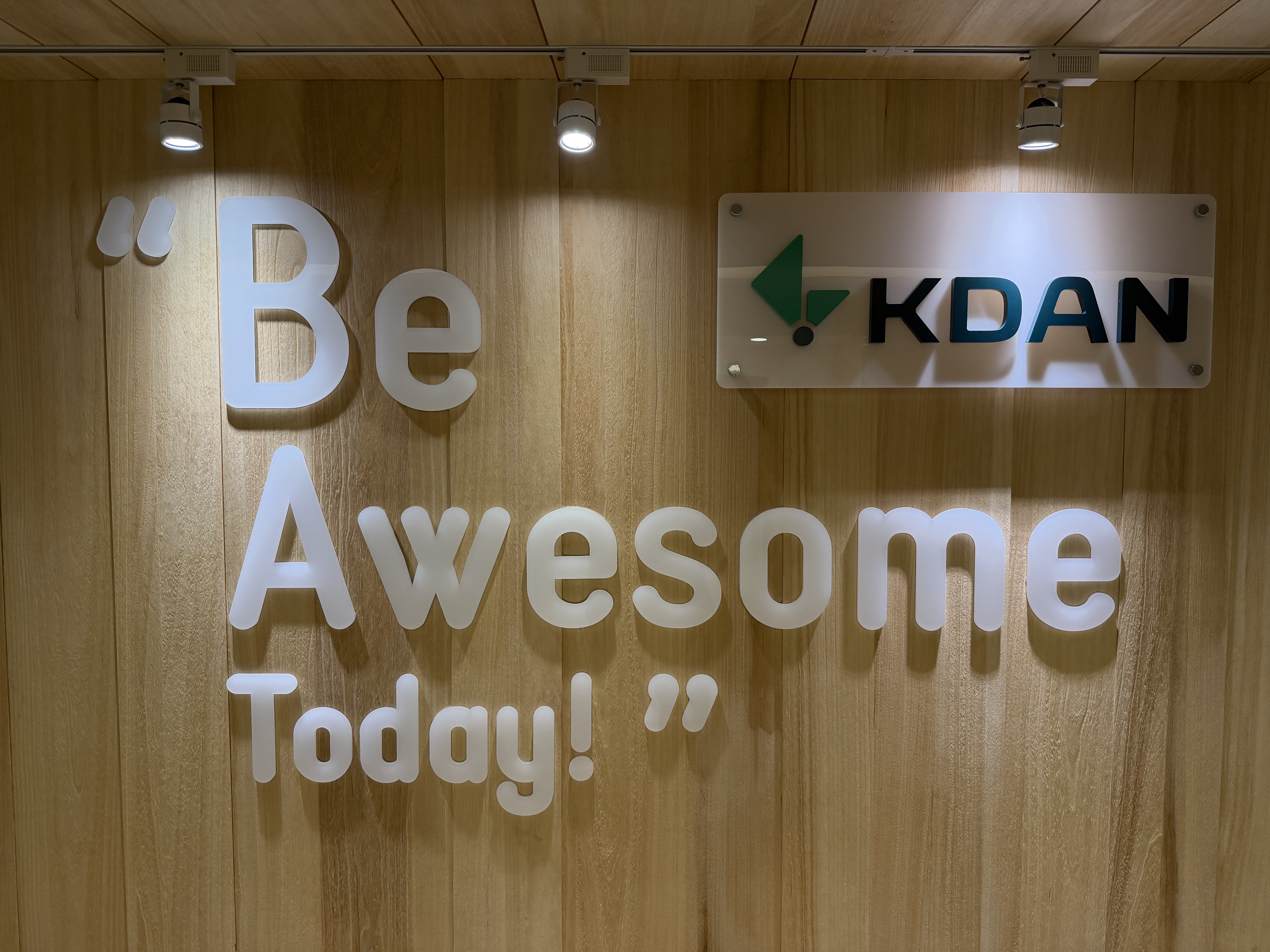 KDAN Office Area_14